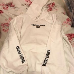 ariana grande white sweatshirt